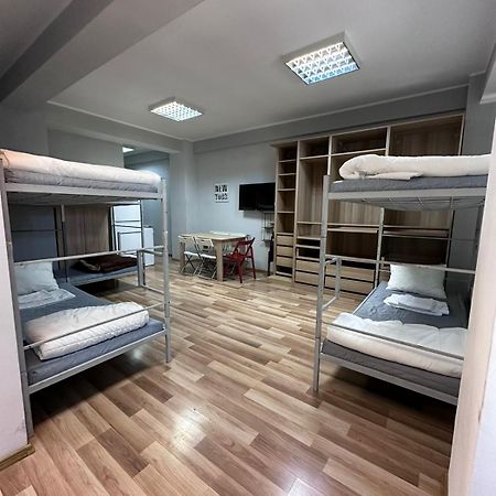 Heights Accommodation Unirii Free Parking Zone Бухарест Экстерьер фото