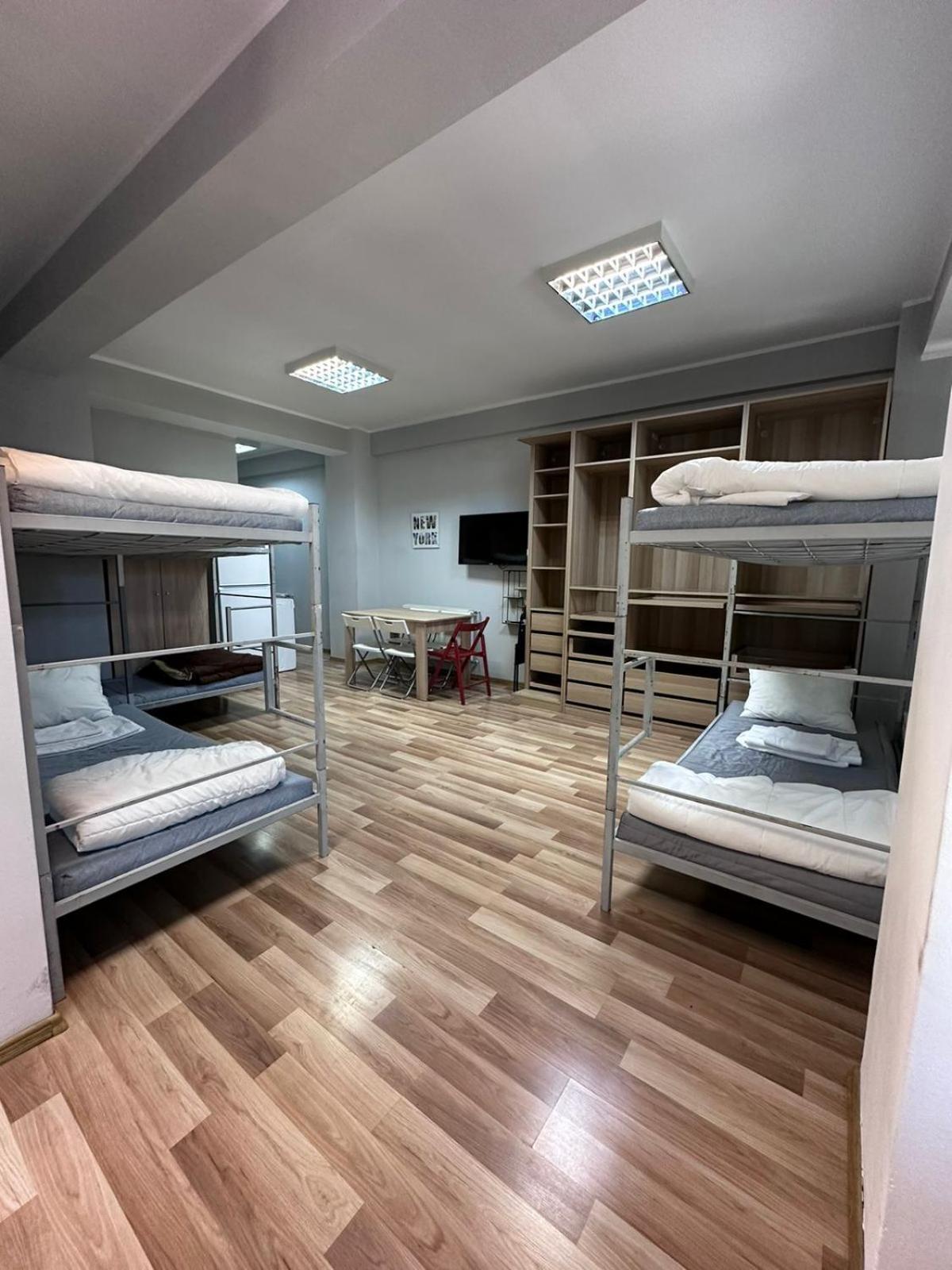 Heights Accommodation Unirii Free Parking Zone Бухарест Экстерьер фото